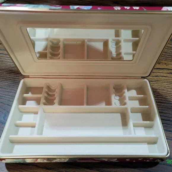 Vintage Jewelry Box Case Chest